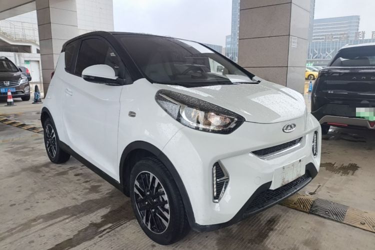 Used Chery QQ Little Ant 2024 251km True Love Edition Front Right 45 Deg
