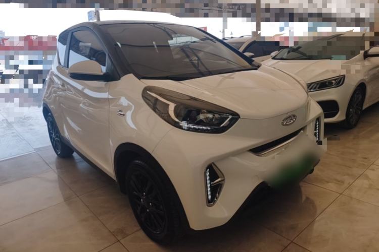Used Chery QQ Little Ant 2024 Revised Version Youth Edition 251 km True Love Edition 25.05 kWh Front Right 45 Deg