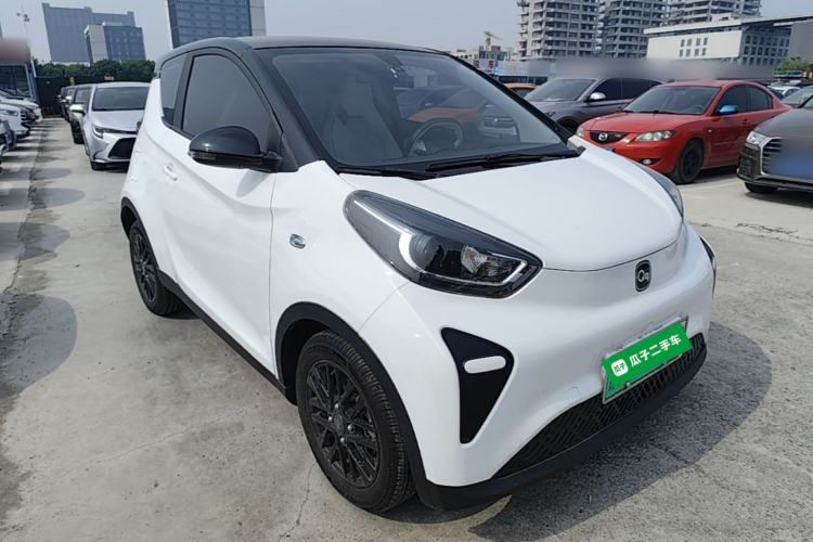 Used Chery QQ Little Ant 2024 Revised Edition Youth Version 321 km Cool Love Edition 29.23 kWh Front Right 45 Deg