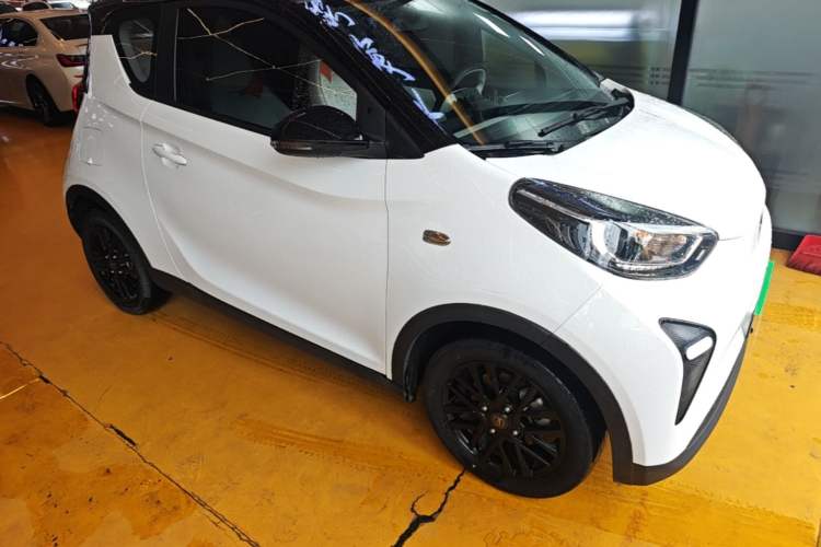 Used Chery QQ Little Ant 2024 Facelifted 321km Beloved Edition Front Right 45 Deg