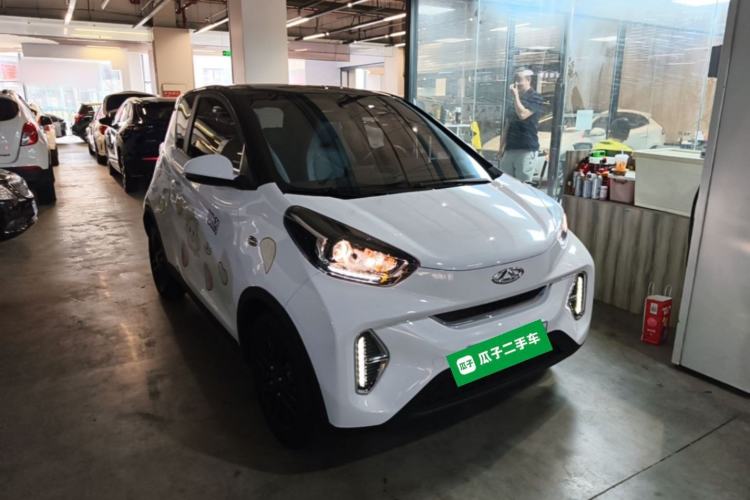 Used Chery QQ Little Ant 2024 Revised Version Youth Edition 251 km True Love Edition 25.05 kWh Front Right 45 Deg