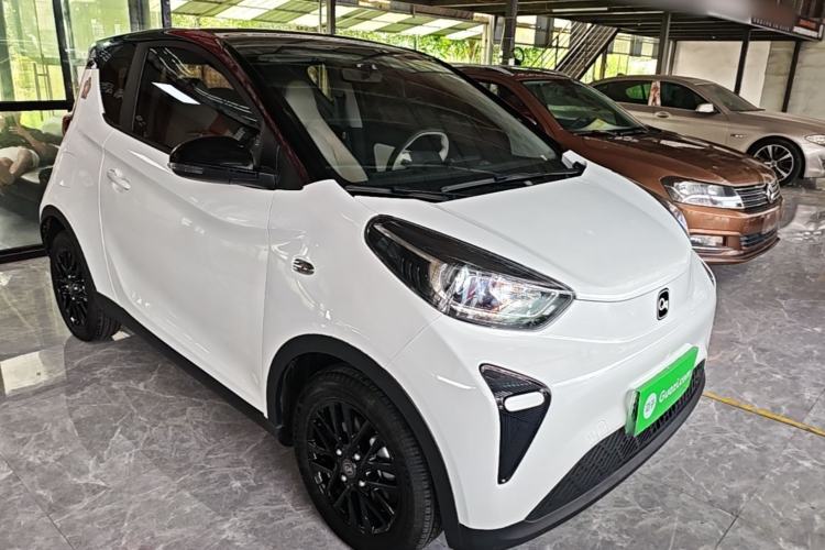 Used Chery QQ Little Ant 2024 Refreshed Version Youth Edition 321 km Beloved Edition 29.23 kWh Front Right 45 Deg