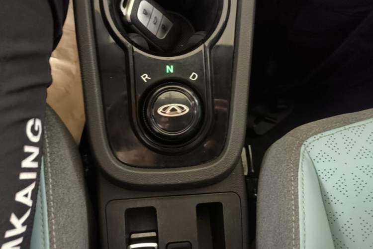 Used Chery QQ Little Ant 2024 251km True Love Edition Gear Lever
