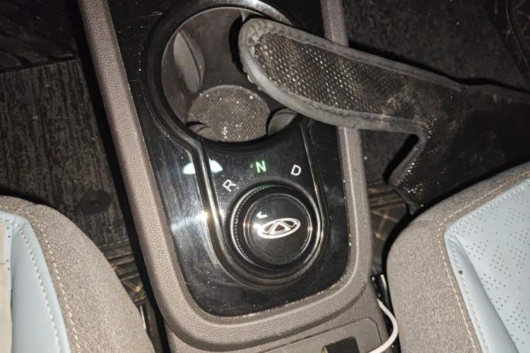 Used Chery QQ Little Ant 2024 Edition Youth Version 251km True Love Edition 25.05 kWh Gear Lever