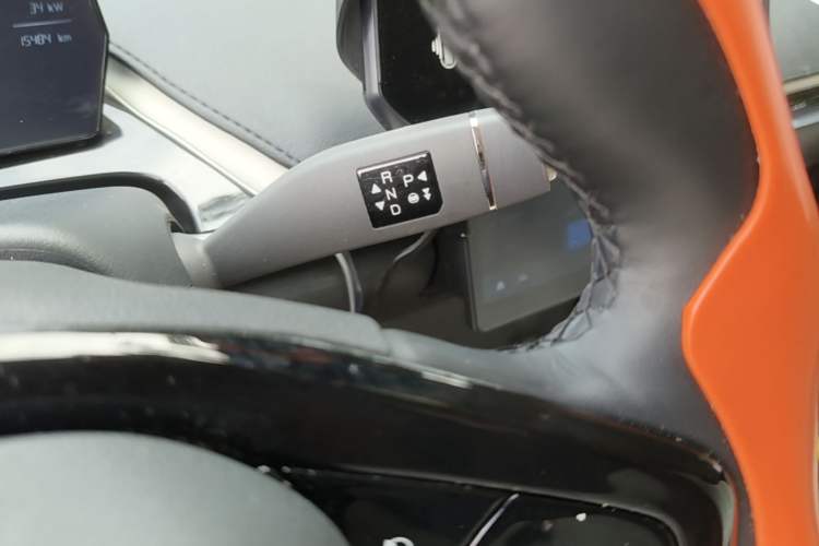 Used Chery QQ Little Ant 2024 Revised Edition Youth Version 321 km Only Love Edition 29.23 kWh Gear Lever
