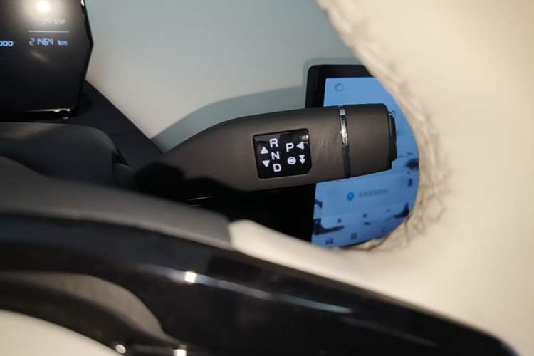 Used Chery QQ Little Ant 2024 321km Love Edition Gear Lever