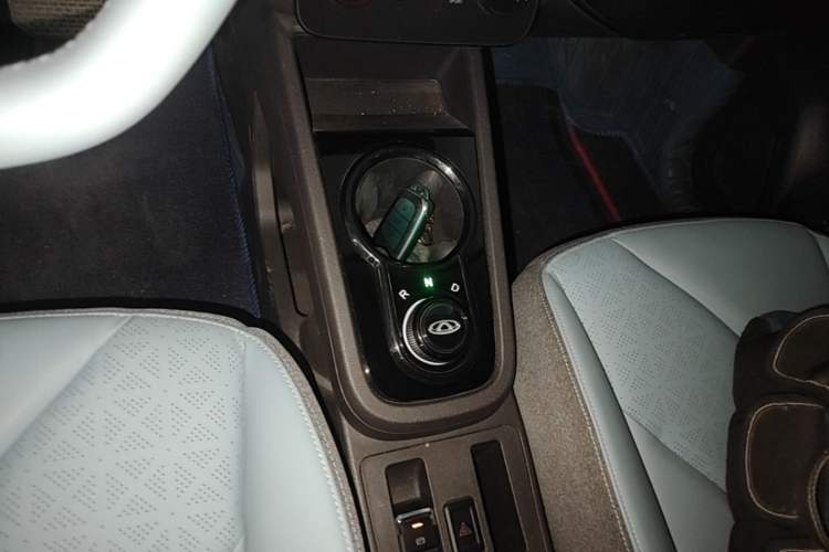 Used Chery QQ Little Ant 2024 251km True Love Edition Gear Lever