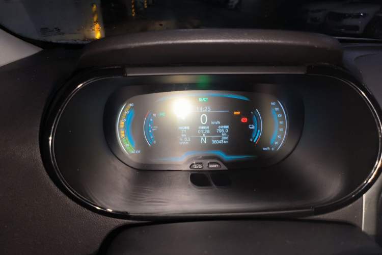 Used Chery QQ Little Ant 2024 Edition Youth Version 251km True Love Edition 25.05 kWh Instrument Cluster