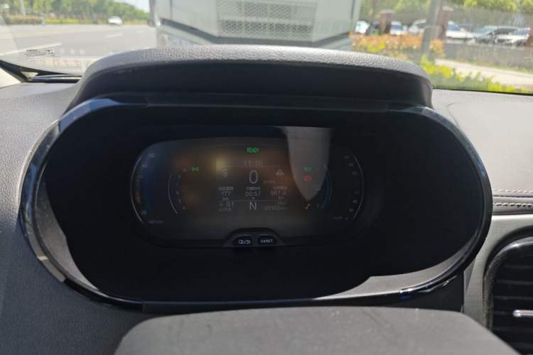 Used Chery QQ Little Ant 2024 Revised Version Youth Edition 251 km True Love Edition 25.05 kWh Instrument Cluster