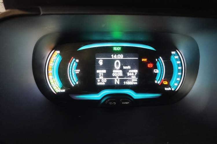 Used Chery QQ Little Ant 2024 Revised Version Youth Edition 251 km True Love Edition 25.05 kWh Instrument Cluster