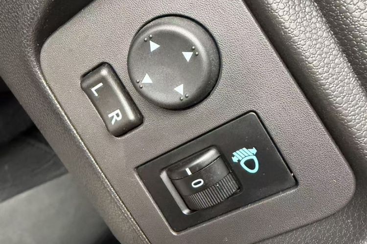 Used Chery QQ Little Ant 2024 Revised Version Youth Edition 251 km True Love Edition 25.05 kWh Interior 1