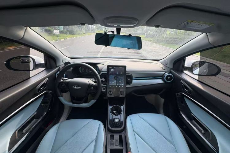 Used Chery QQ Little Ant 2024 Revised Version Youth Edition 251 km True Love Edition 25.05 kWh Interior 3