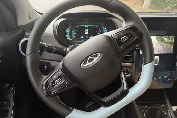 Used Chery QQ Little Ant 2024 Revised Version Youth Edition 251 km True Love Edition 25.05 kWh Interior 7