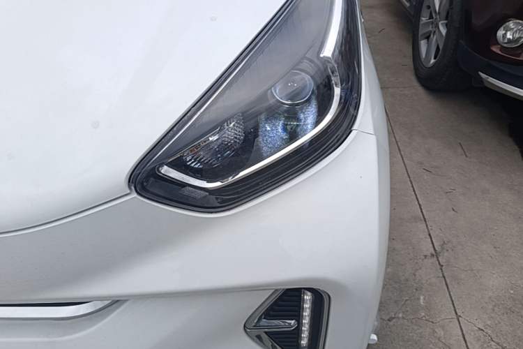Used Chery QQ Little Ant 2024 Revised Version Youth Edition 251 km True Love Edition 25.05 kWh Left Front Headlight