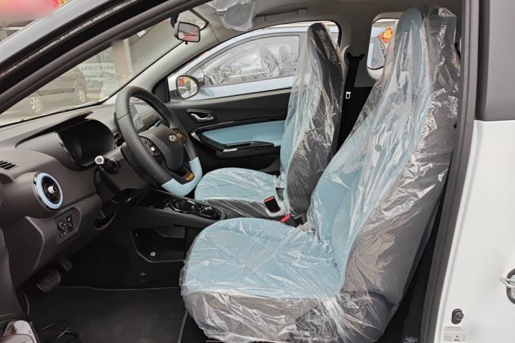 Used Chery QQ Little Ant 2024 Revised Version Youth Edition 251 km True Love Edition 25.05 kWh Left Front Seat