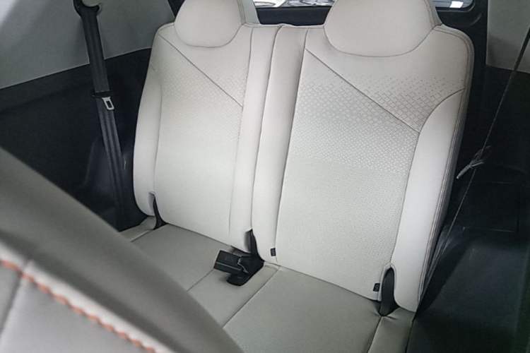Used Chery QQ Little Ant 2024 Youth Edition 321km Only Love Version 29.23 kWh Left Front Seat