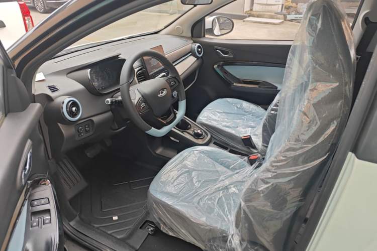 Used Chery QQ Little Ant 2024 Revised Version Youth Edition 251 km True Love Edition 25.05 kWh Left Front Seat