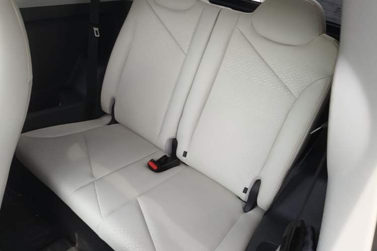 Used Chery QQ Little Ant 2024 Refreshed Version Youth Edition 321 km Beloved Edition 29.23 kWh Left Rear Seat