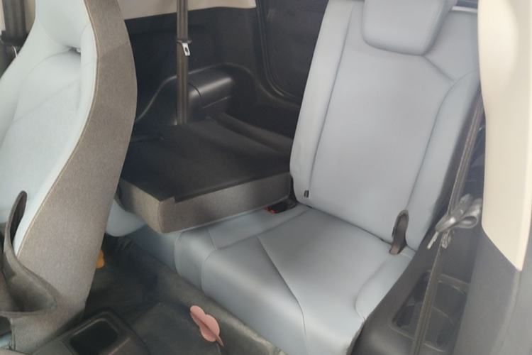 Used Chery QQ Little Ant 2024 Youth Edition 251km True Love Edition 23.99 kWh Left Rear Seat