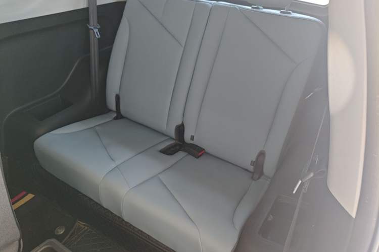 Used Chery QQ Little Ant 2024 Revised Version Youth Edition 251 km True Love Edition 25.05 kWh Left Rear Seat