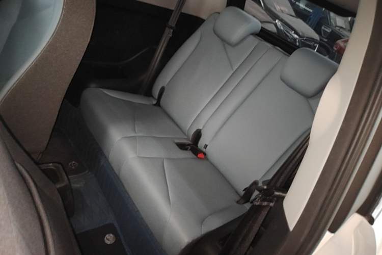 Used Chery QQ Little Ant 2024 251km True Love Edition Left Rear Seat