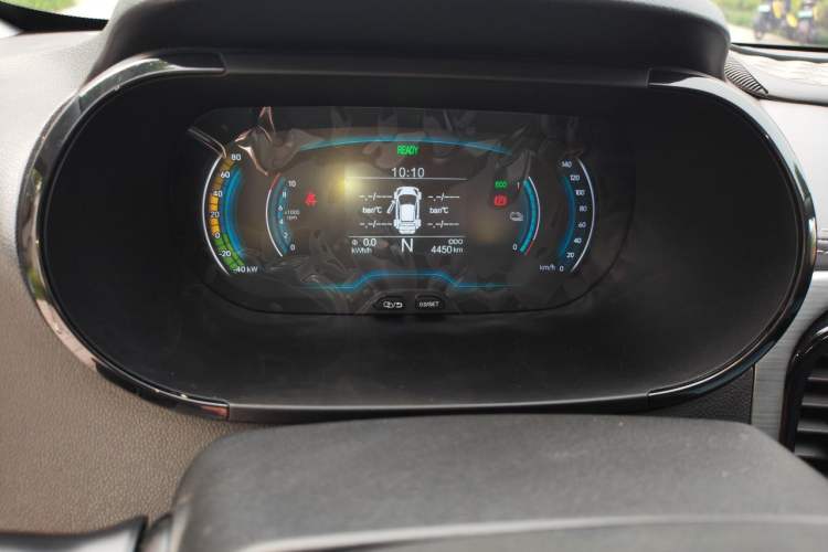 Used Chery QQ Little Ant 2024 Revised Version Youth Edition 251 km True Love Edition 25.05 kWh Odometer Close Up
