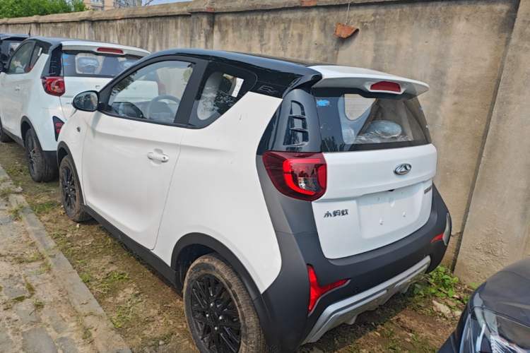 Used Chery QQ Little Ant 2024 Revised Version Youth Edition 251 km True Love Edition 25.05 kWh Rear Left 45 Deg