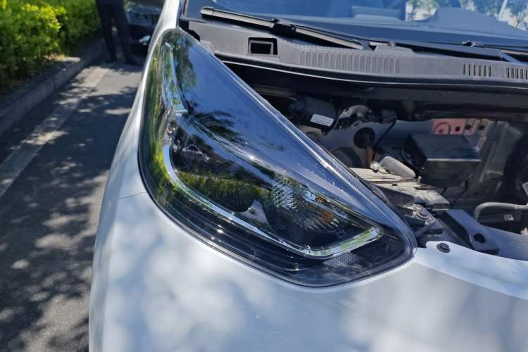 Used Chery QQ Little Ant 2024 Revised Version Youth Edition 251 km True Love Edition 25.05 kWh Right Front Headlight