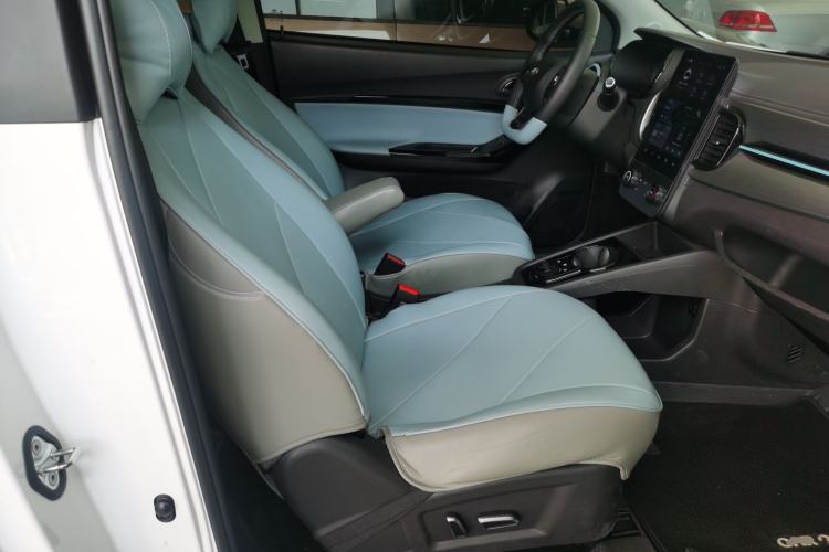 Used Chery QQ Little Ant 2024 Edition Youth Version 251km True Love Edition 25.05 kWh Right Front Seat
