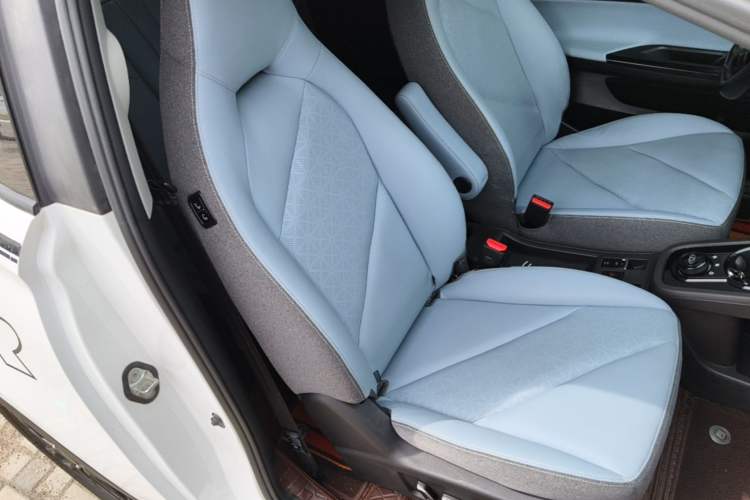 Used Chery QQ Little Ant 2024 Youth Edition 251km True Love Edition 23.99 kWh Right Front Seat