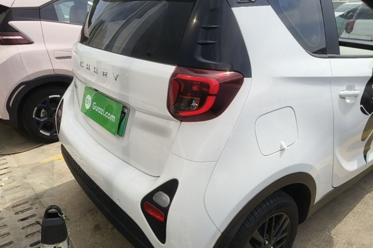 Used Chery QQ Little Ant 2024 Refreshed Version Youth Edition 321 km Beloved Edition 29.23 kWh Right Rear Taillight