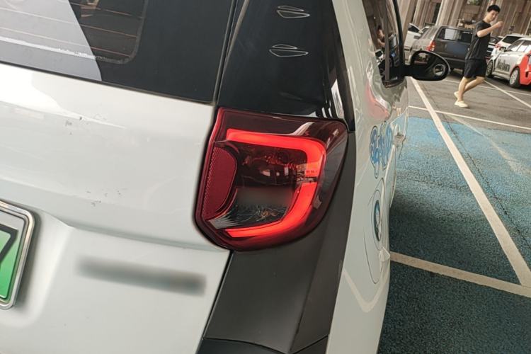Used Chery QQ Little Ant 2024 Youth Edition 251km True Love Edition 23.99 kWh Right Rear Taillight