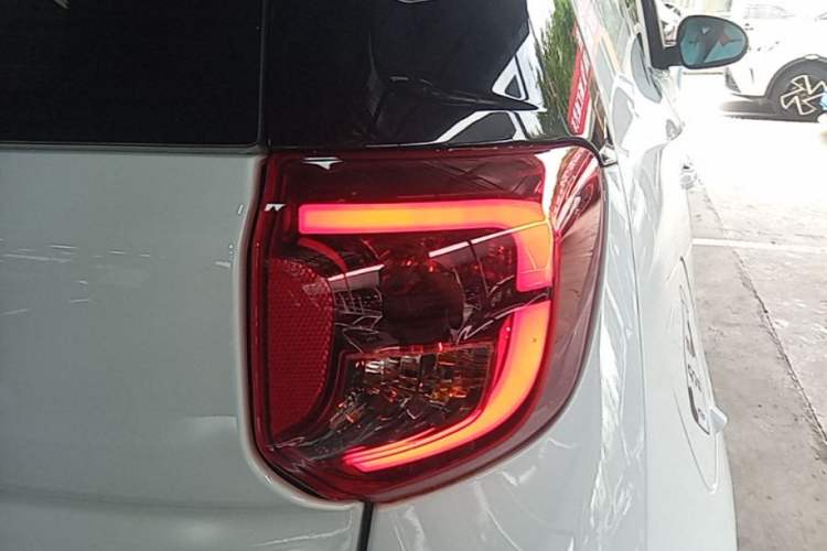 Used Chery QQ Little Ant 2024 Youth Edition 321km Only Love Version 29.23 kWh Right Rear Taillight