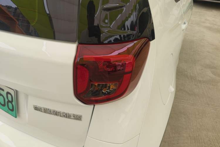 Used Chery QQ Little Ant 2024 Edition Youth Version 321 km Beloved Version 29.23 kWh Right Rear Taillight