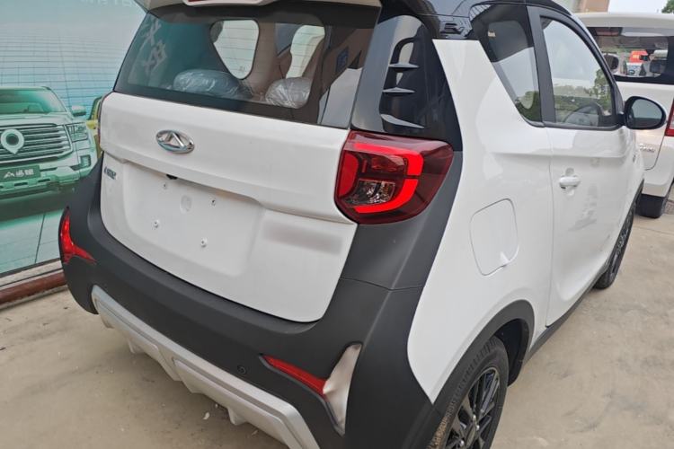 Used Chery QQ Little Ant 2024 Revised Version Youth Edition 251 km True Love Edition 25.05 kWh Right Rear Taillight