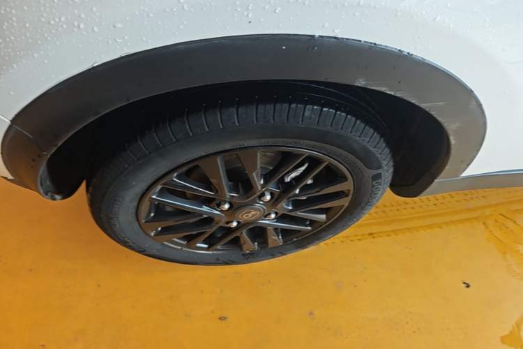 Used Chery QQ Little Ant 2024 Facelifted 321km Beloved Edition Right Rear Wheel Hub