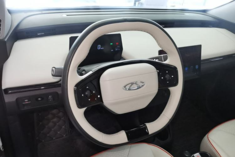Used Chery QQ Little Ant 2024 Refreshed Version Youth Edition 321 km Beloved Edition 29.23 kWh Steering Wheel