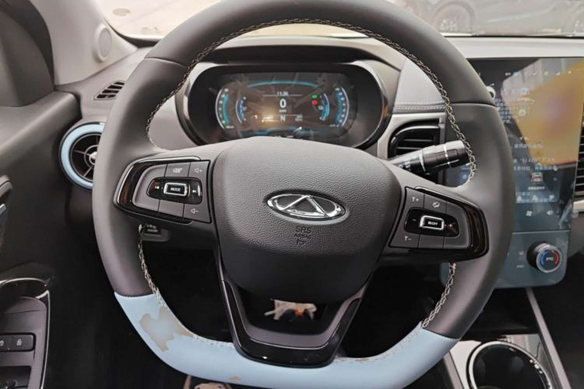 Used Chery QQ Little Ant 2024 Revised Version Youth Edition 251 km True Love Edition 25.05 kWh Steering Wheel