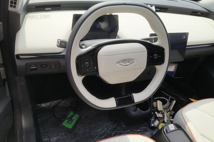 Used Chery QQ Little Ant 2024 Refreshed Version Youth Edition 321 km Beloved Edition 29.23 kWh Steering Wheel
