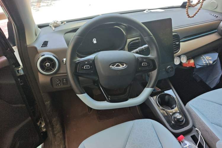 Used Chery QQ Little Ant 2024 Youth Edition 251km True Love Edition 23.99 kWh Steering Wheel