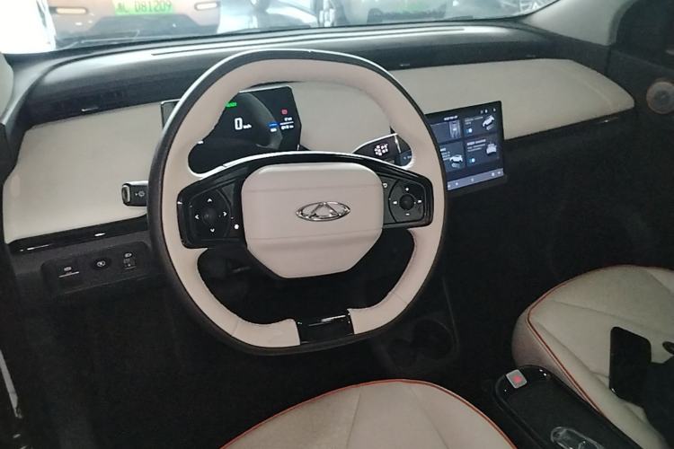 Used Chery QQ Little Ant 2024 Refreshed Version Youth Edition 321 km Beloved Edition 29.23 kWh Steering Wheel