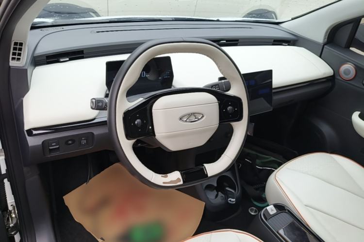 Used Chery QQ Little Ant 2024 Refreshed Version Youth Edition 321 km Beloved Edition 29.23 kWh Steering Wheel