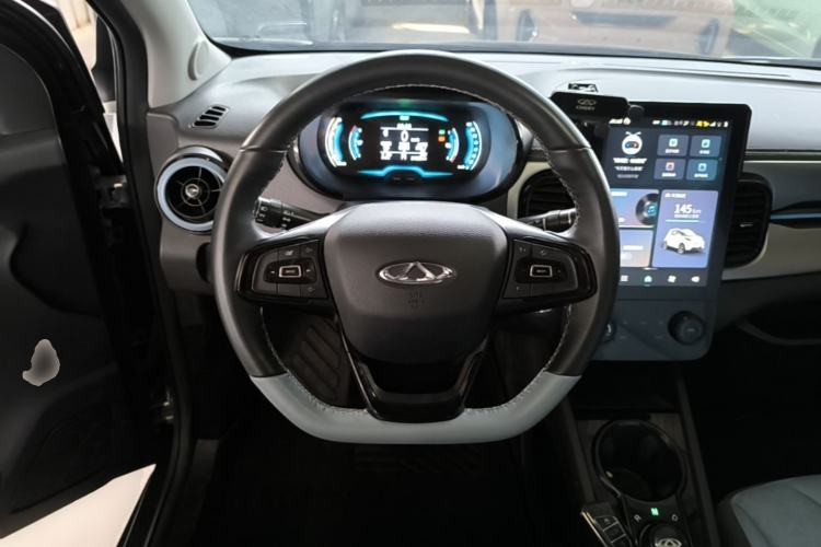 Used Chery QQ Little Ant 2024 Revised Edition Youth Version 251 km True Love Edition 23.99 kWh Steering Wheel