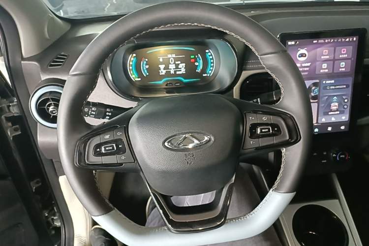 Used Chery QQ Little Ant 2024 251km True Love Edition Steering Wheel