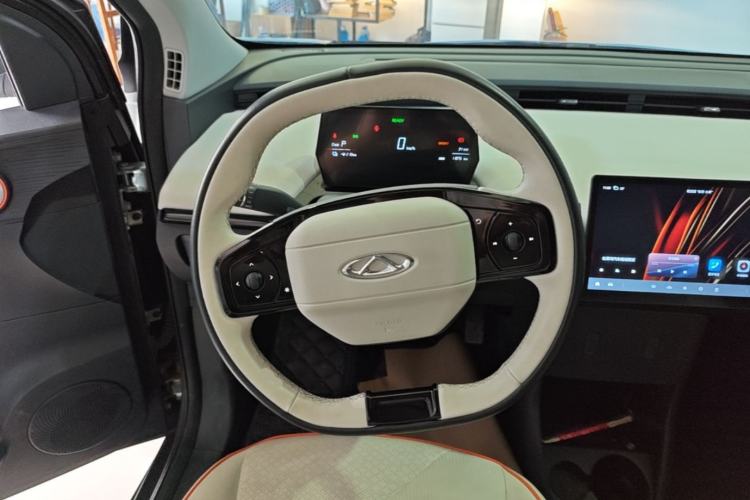 Used Chery QQ Little Ant 2024 Refreshed Version Youth Edition 321 km Beloved Edition 29.23 kWh Steering Wheel