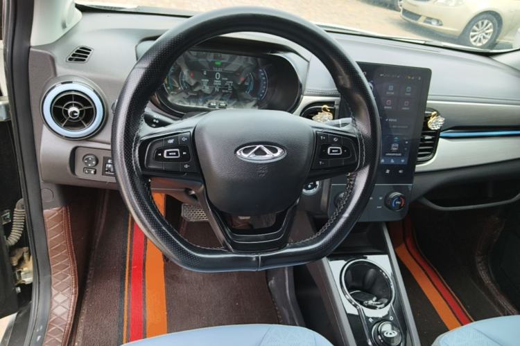 Used Chery QQ Little Ant 2024 Youth Edition 251km True Love Edition 23.99 kWh Steering Wheel