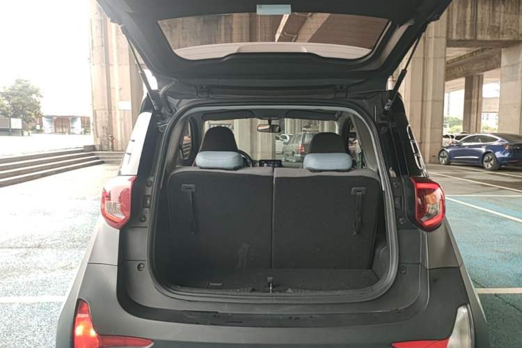 Used Chery QQ Little Ant 2024 Youth Edition 251km True Love Edition 23.99 kWh Trunk