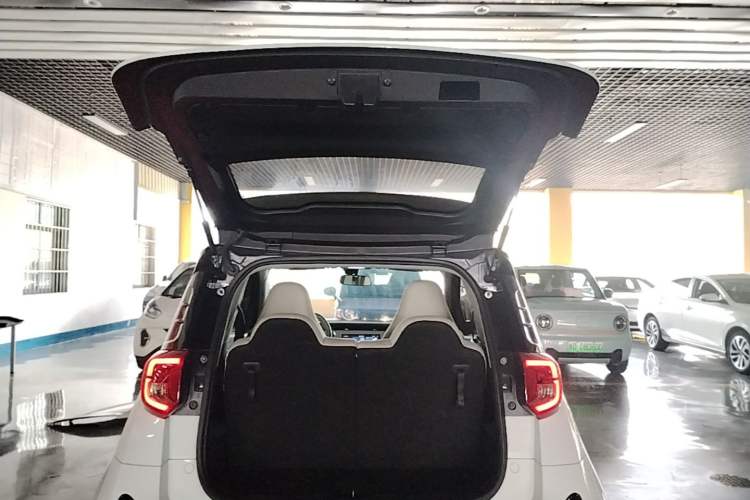 Used Chery QQ Little Ant 2024 Refreshed Version Youth Edition 321 km Beloved Edition 29.23 kWh Trunk
