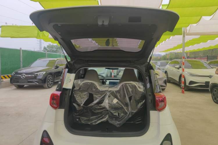 Used Chery QQ Little Ant 2024 Edition Youth Version 321 km Beloved Version 29.23 kWh Trunk