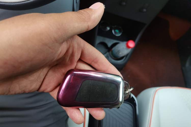 Used Chery QQ Little Ant 2024 321km Love Edition Vehicle Key